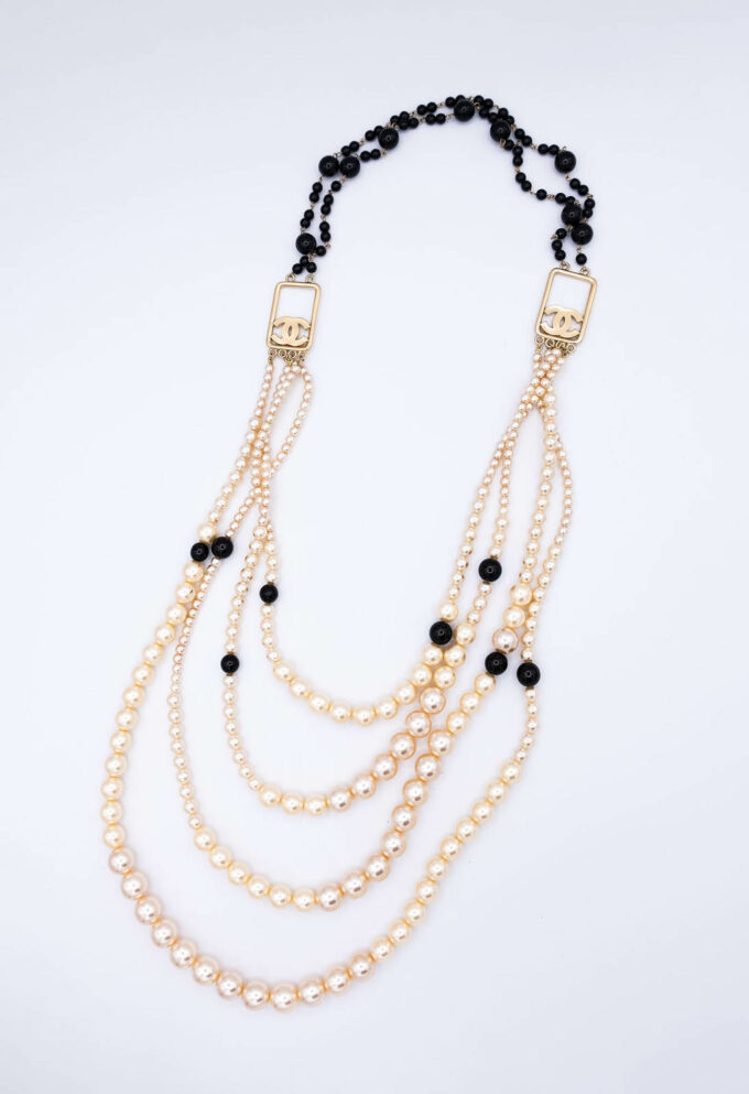chanel : sautoir | renaissance - vintage fashion paris 