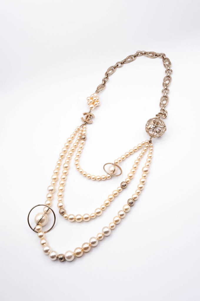 chanel : sautoir | renaissance - vintage fashion paris 